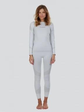 Fundango Seamless Baselayer Set for women in sand 1