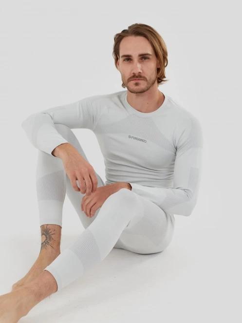 Fundango Seamless Baselayer Set for men in sand 5