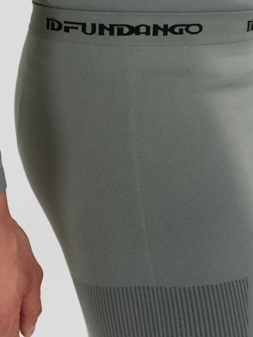 Fundango Seamless Baselayer Set for men in green 10