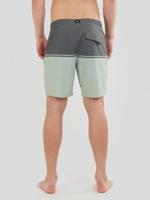Fundango Morris Boardshort for men in green 3