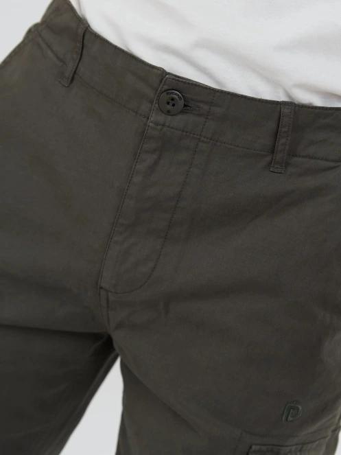 Fundango Chuck Cargo Pants for men in oliv 5