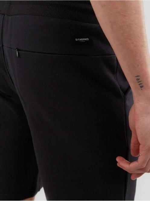 Fundango Delon Sweatshort for men in black 6
