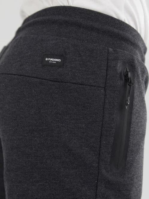 Fundango Woody Sweatshort for men in black 6