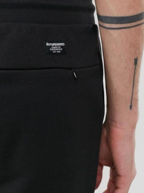 Fundango Delon Sweatshorts for men in black 7