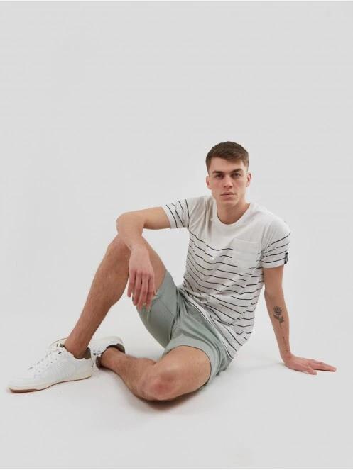 Fundango Jaggy Pocket T-shirt for men in white 4