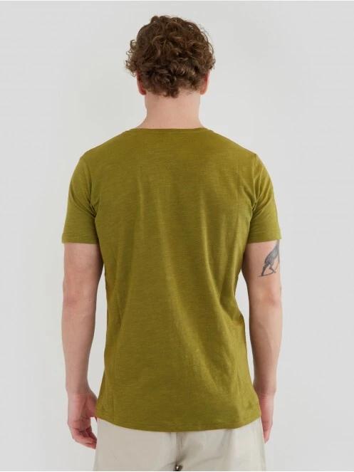 Fundango Jaggy Structured T-Shirt for men in green 3