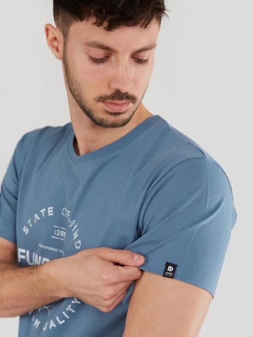 Fundango Basic-T Logo 04 for men in blue 5