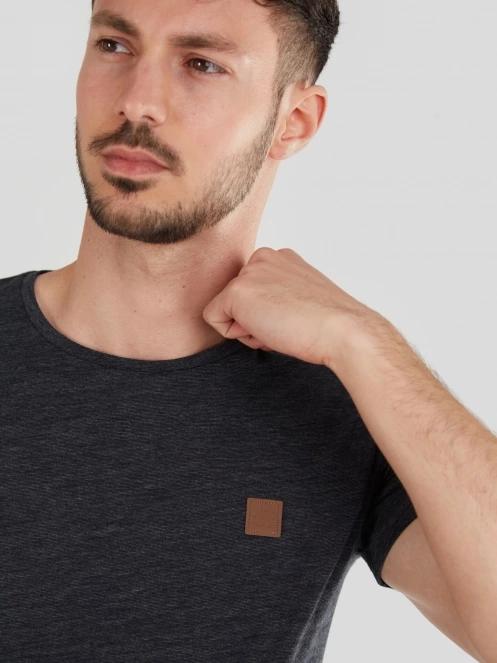 Fundango Jaggy Structured T-Shirt for men in black 5