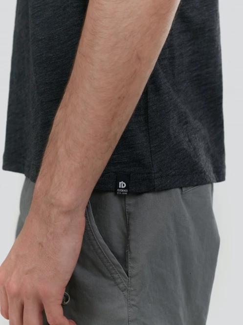 Fundango Jaggy Structured T-shirt for men in black 7