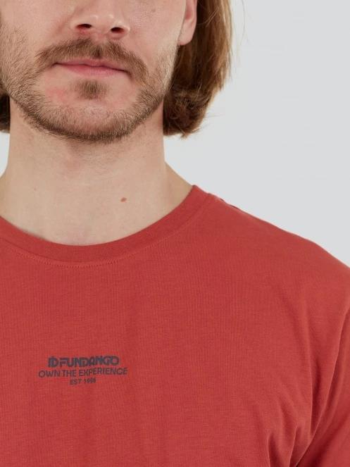 Fundango Peak Graphic-T for men in red 8