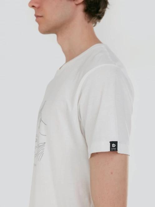 Fundango Mountain Graphic-T for men in white 7
