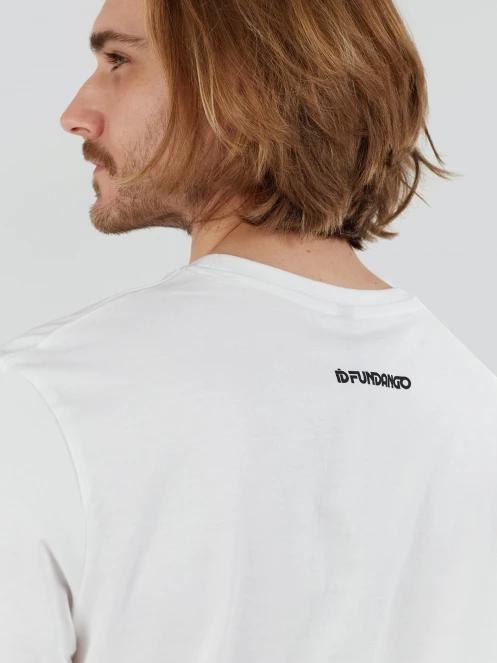 Fundango Essential Graphic Long-T for men in white 5