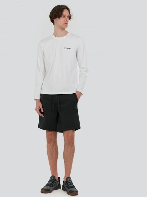 Fundango Essential Graphic Long-T for men in white 4