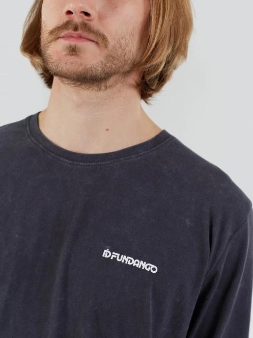 Fundango Essential Graphic Long-T for men in black 6