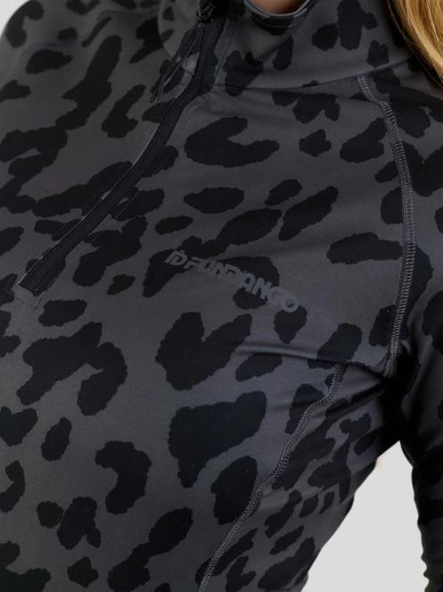 Fundango Yade III Baselayer Top for women in black 7