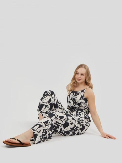 Fundango Alisha Jumpsuit for women in white 5