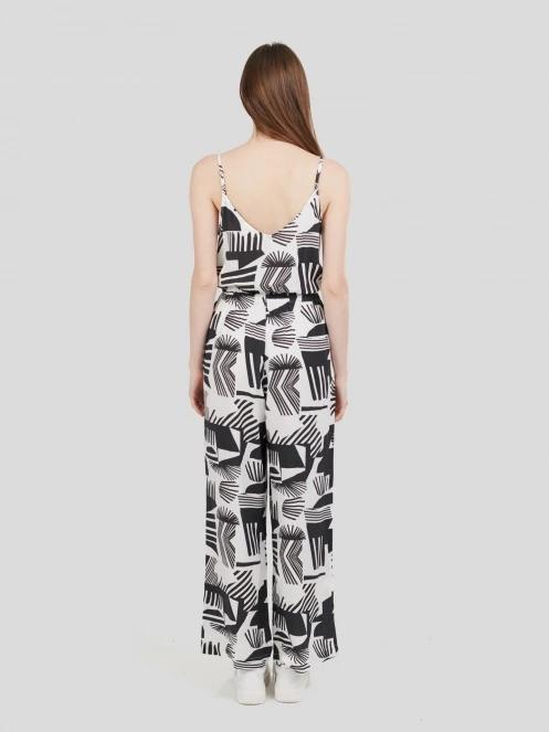 Fundango Alisha Jumpsuit for women in black 3