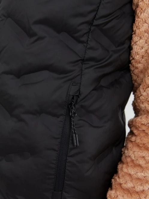 Fundango Alsea Vest for women in black 7
