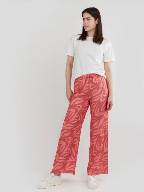 Fundango Poppy Pants for women in magenta 5