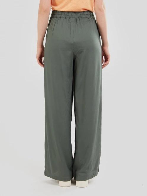 Fundango Poppy Pants for women in oliv 3