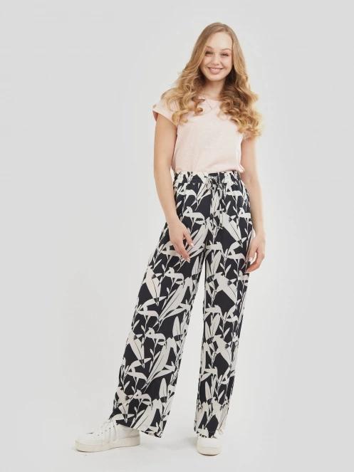 Fundango Poppy Pants for women in white 4