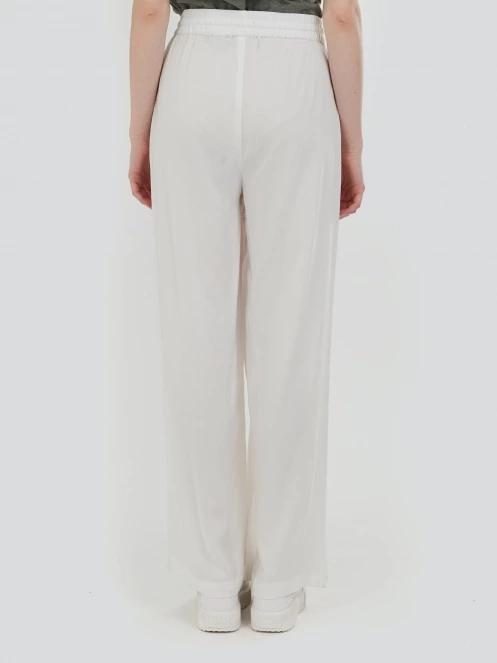 Fundango Poppy Pants for women in white 3
