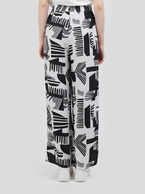Fundango Poppy Pants for women in black 3