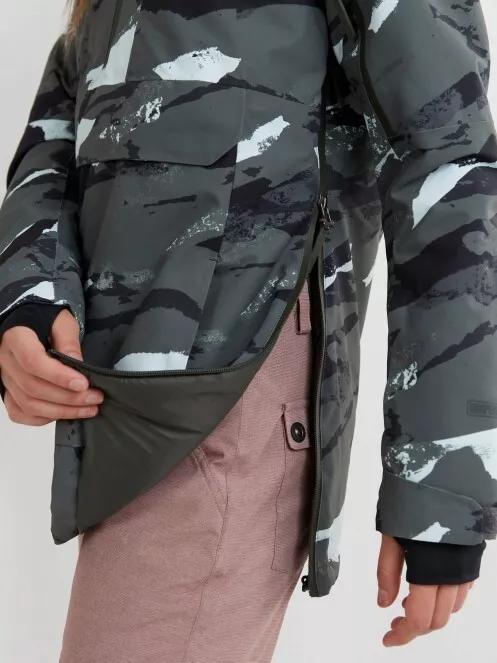 Fundango Birch Anorak for women in green 7