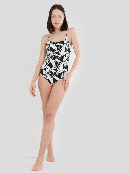 Fundango Lorida Classic Suit for women in black 4