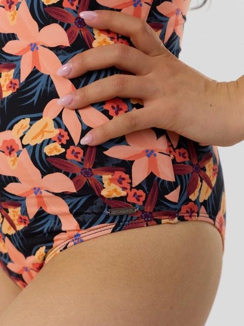 Fundango Lorida Classic Suit for women in pink 6