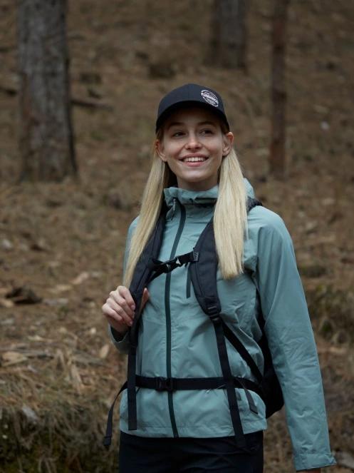 Fundango Piora Waterproof Jacket for women in green 9