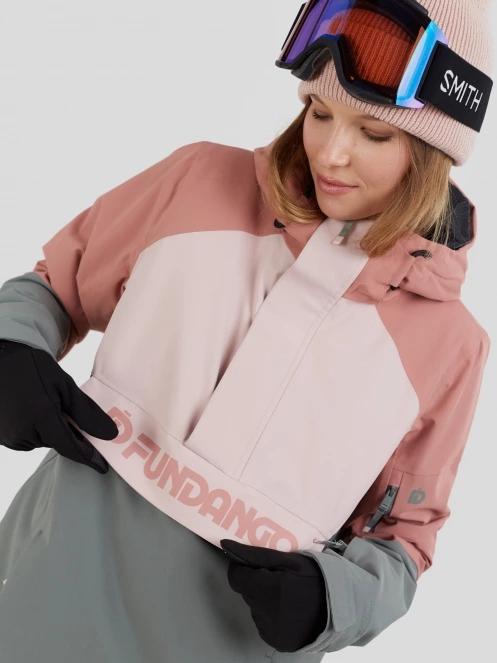 Fundango Birch ECO Logo Anorak for women in green 6