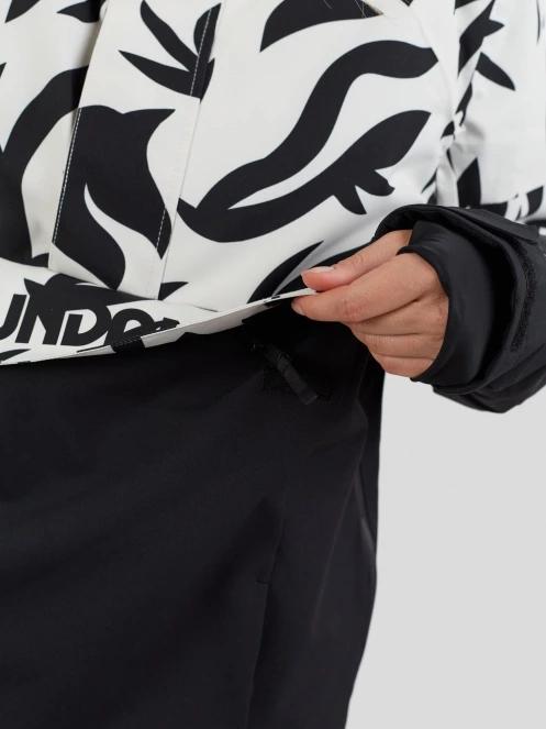 Fundango Birch ECO Logo Anorak for women in black 9