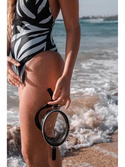 Fundango Venus Classic Suit for women in black 9