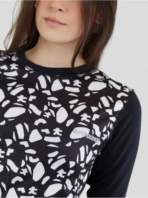 Fundango Loren Long Sleeve Rashguard for women in black 6