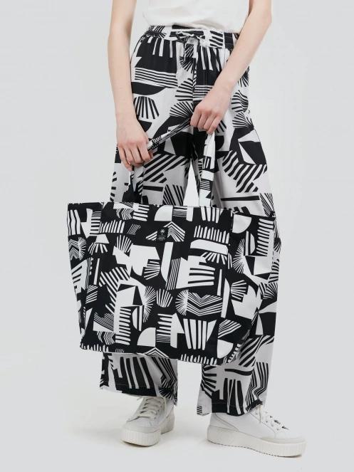 Fundango Almaraz Beach Bag for women in black 4