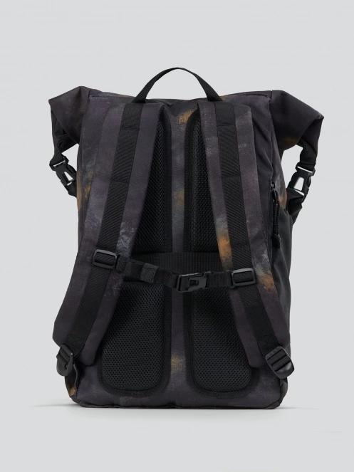 Fundango Damon Backpack for men in multicolor 4