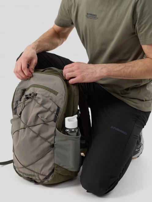 Fundango Lynx Outdoor Backpack for men in green 8