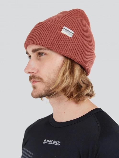 Fundango Tara Beanie in red 4
