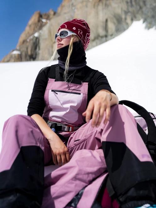 Fundango Ace Beanie in pink 8