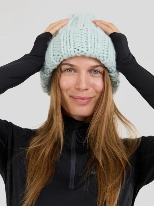 Fundango Astrid Beanie in green 2