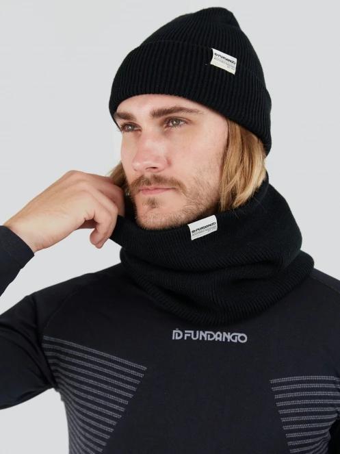 Fundango Tara Neckwarmer for men in black 4